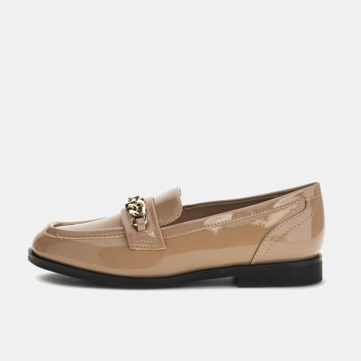 Mocasín nude de Guess