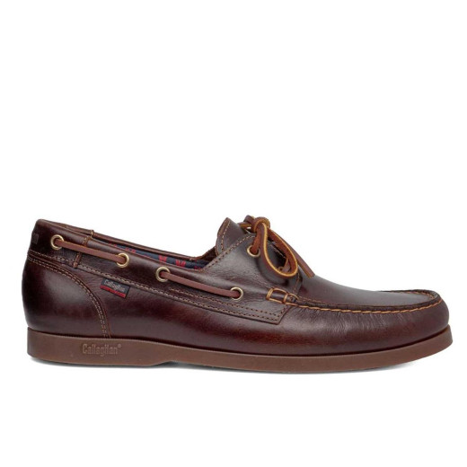 Naútico Yate marrón